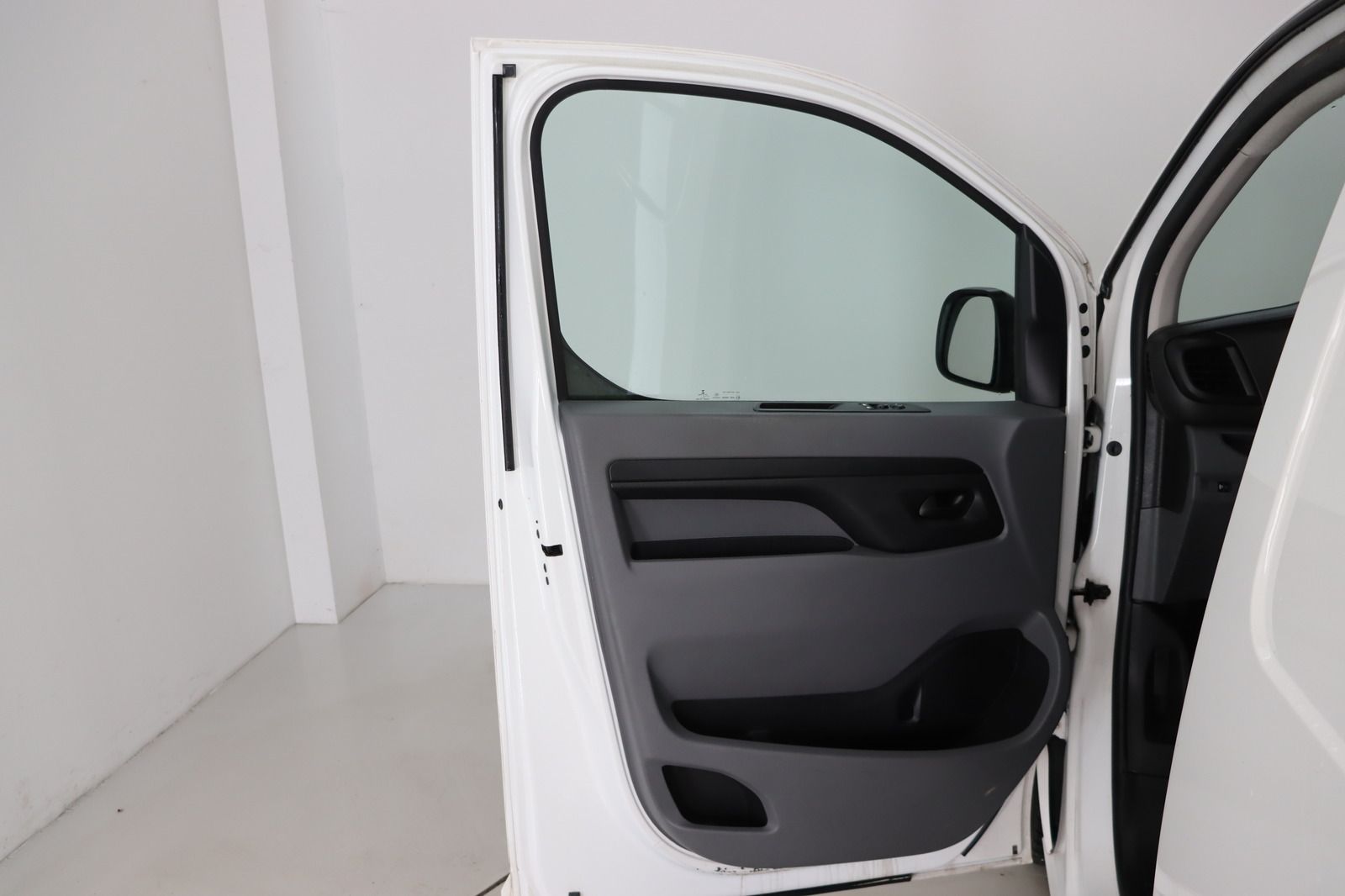 Fahrzeugabbildung Citroën Jumpy Kasten L3H1 * Klima * AHK