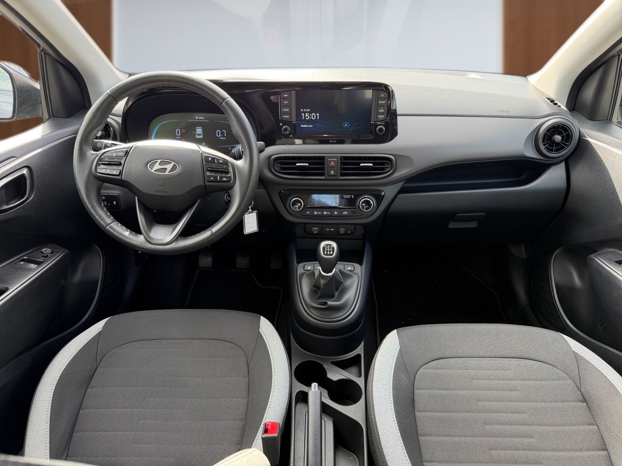 Fahrzeugabbildung Hyundai i10 TREND *Klima*NAVI*CARPLAY*SHZ*LHZ*DAB*