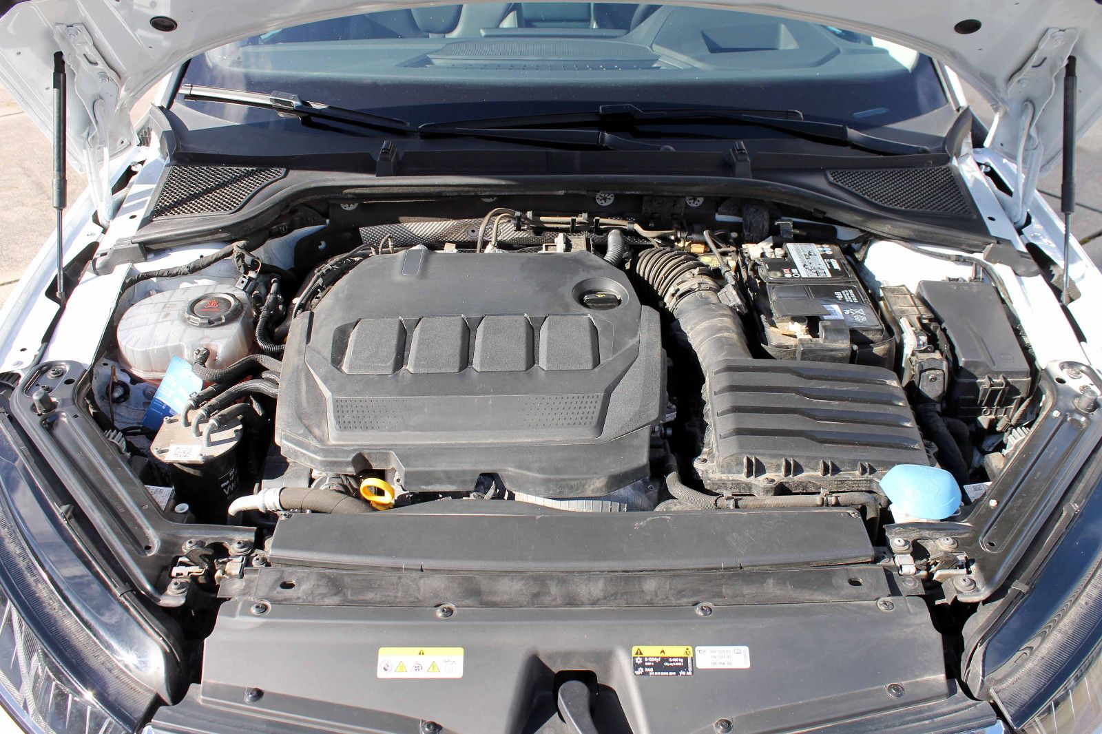 Fahrzeugabbildung SKODA Octavia Combi Style 2.0TDI DSG AHK PANO KAM HUD