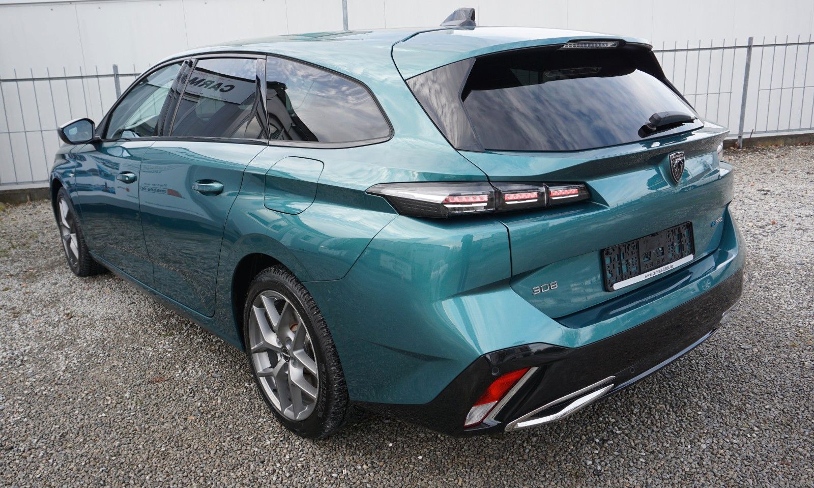 Fahrzeugabbildung Peugeot 308 SW Hybrid 180 Allure T.Leder,Navi,LED,SH,Kam