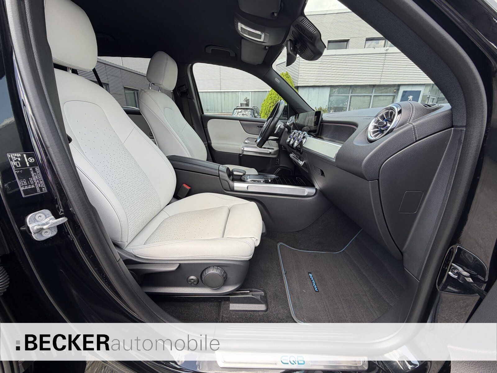 Mercedes-Benz EQB 250 EDITION 1 AMG TOTWINKEL 360° Sound 20" foto 11