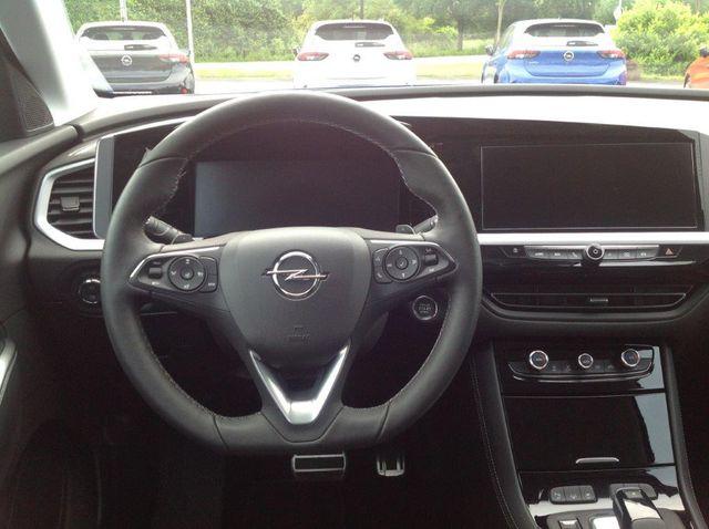Opel Grandland 1.6 Turbo Hybrid4 AT Ultimate, миниатюра 9