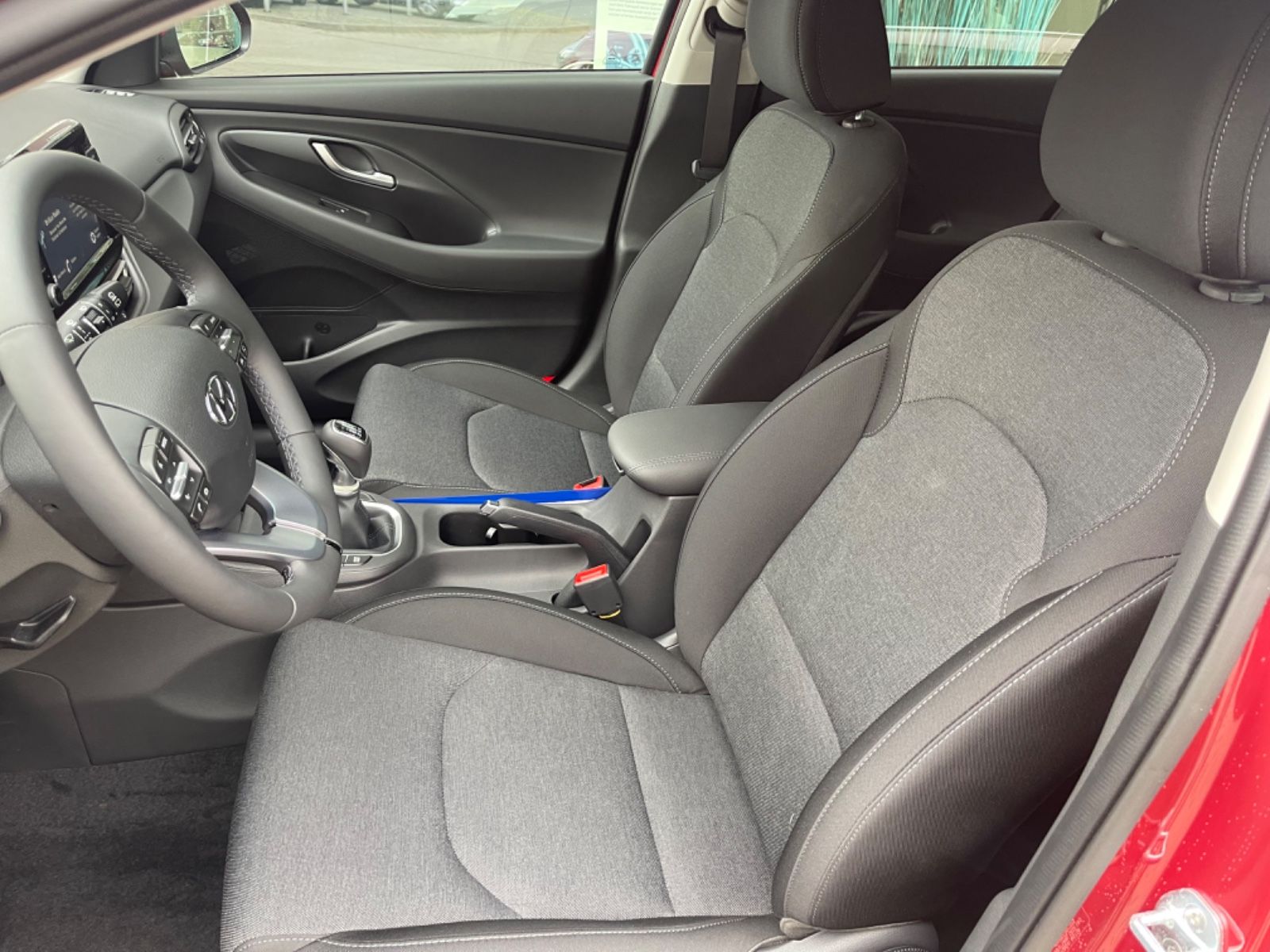 Fahrzeugabbildung Hyundai i30 1.5 T-GDI iMT 48V-Hybrid KLIMA SHZ RFK