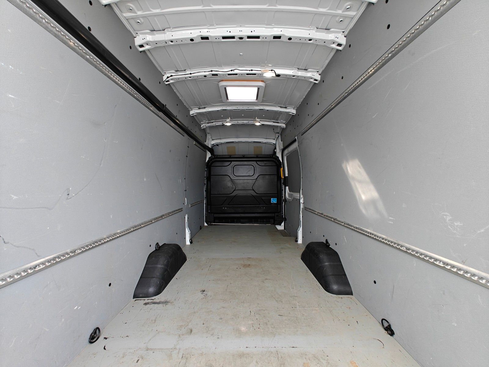 Fahrzeugabbildung Ford Transit Kasten 350EF L4 Trend, Navi, DAB, Kamera