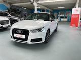 Audi A1 Sportback design S line Automatik SHZ NAVI - Audi A1: Weiß