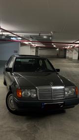 Mercedes-Benz W124 250D 1989 - Mercedes-Benz 250: W124 D