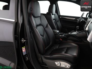 Porsche Cayenne - 12