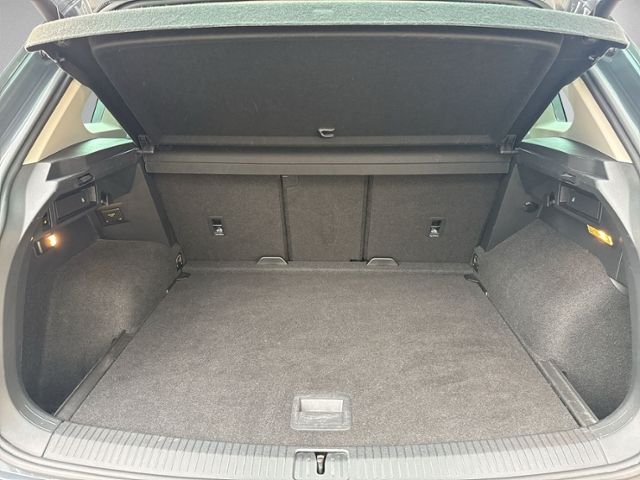 Tiguan 2.0 TDI DSG Elegance STANDHZ+LED+NAVI+AHK
