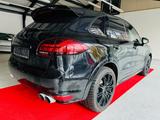 Porsche Cayenne Turbo -Keramik -Alcanrara - Porsche Cayenne aus 2012: Turbo