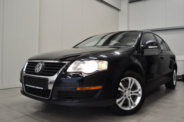 Volkswagen Passat Lim. Trendline/SHZ/KLIMA/