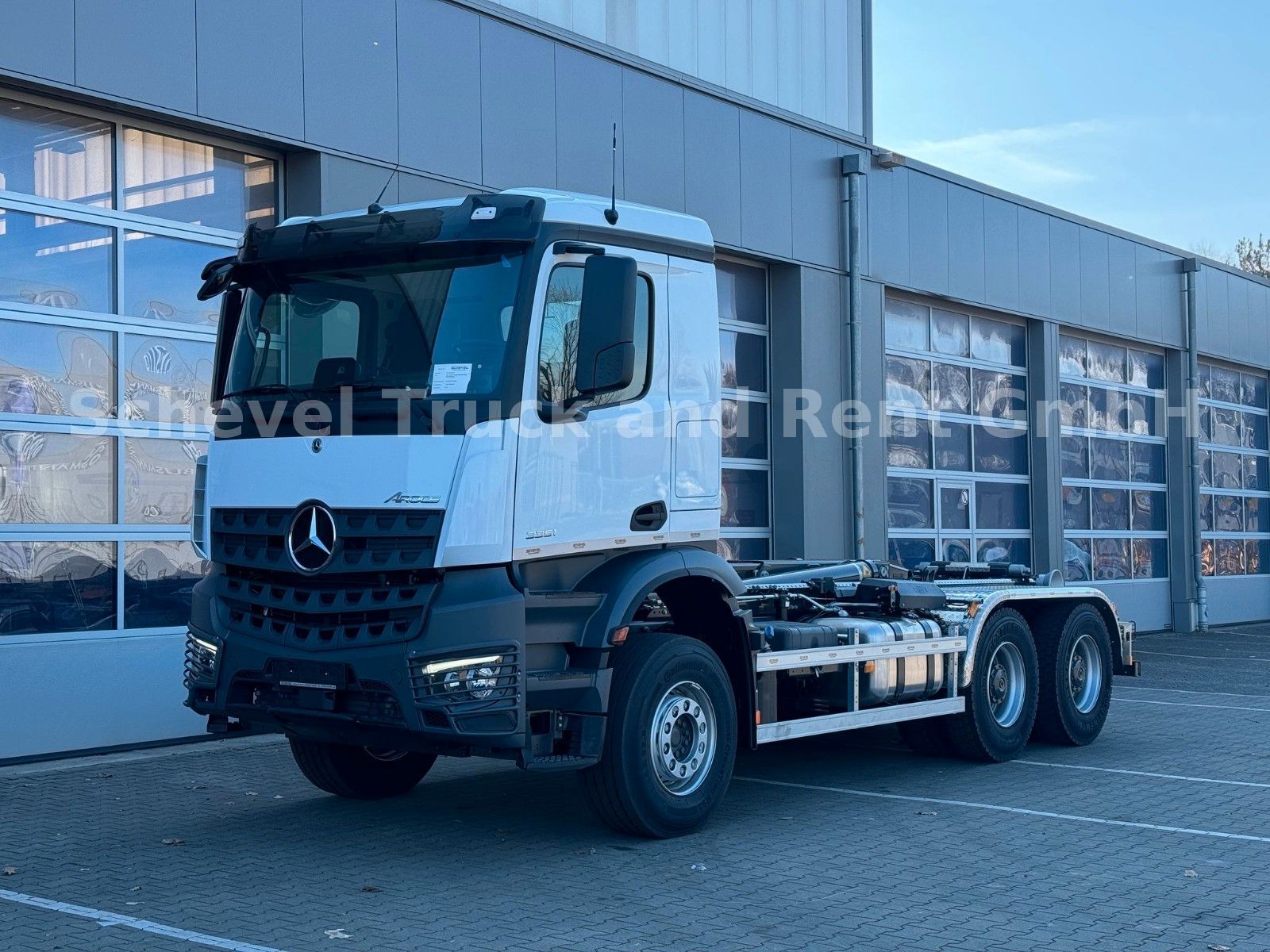 Fahrzeugabbildung Mercedes-Benz Arocs 3351 MEILLER RS 21.60 / Winterdienst 9t.VA