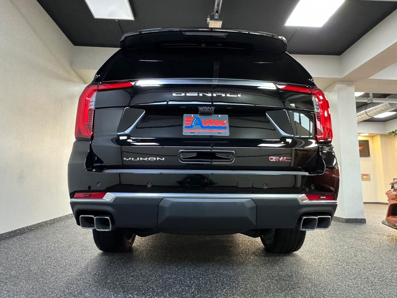 Fahrzeugabbildung GMC YUKON DENALI 2026-24" RÄDER, ENTERTAINMENT