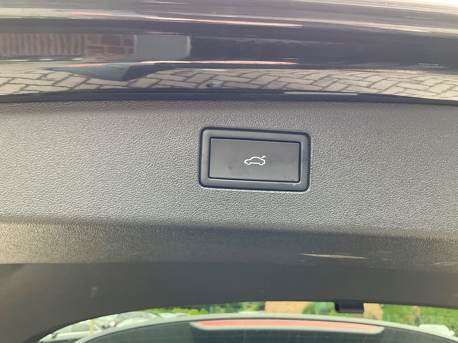 Fahrzeugabbildung Volkswagen Tiguan 1.5 eTSI DSG GOAL,AHK,Kamera,Navi,ACC
