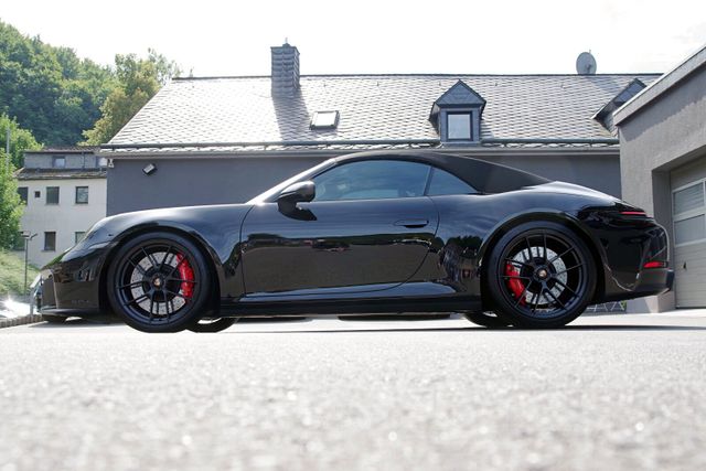 Porsche 992.2 4 GTS Cabrio*Lift,ACC,BOSE,18-W.,Sitzlüft*