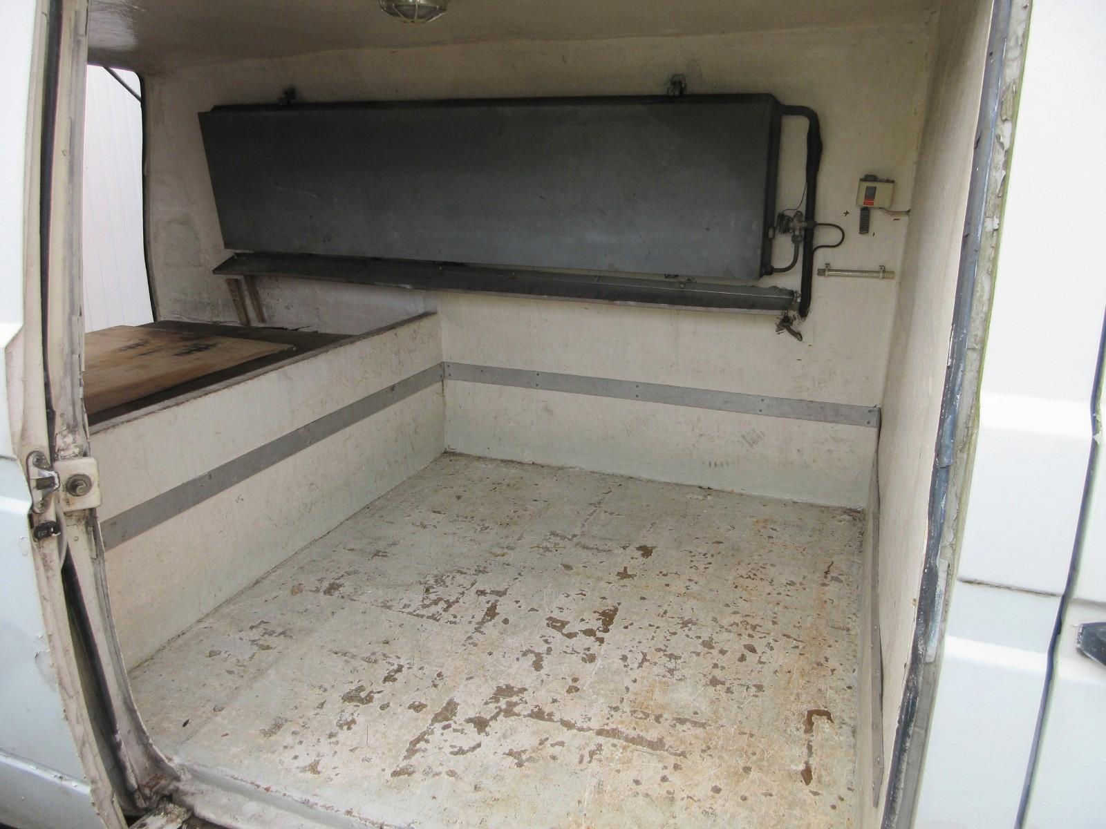 Volkswagen T3 1.6 DIESEL * KÜHLWAGEN *  KASTEN