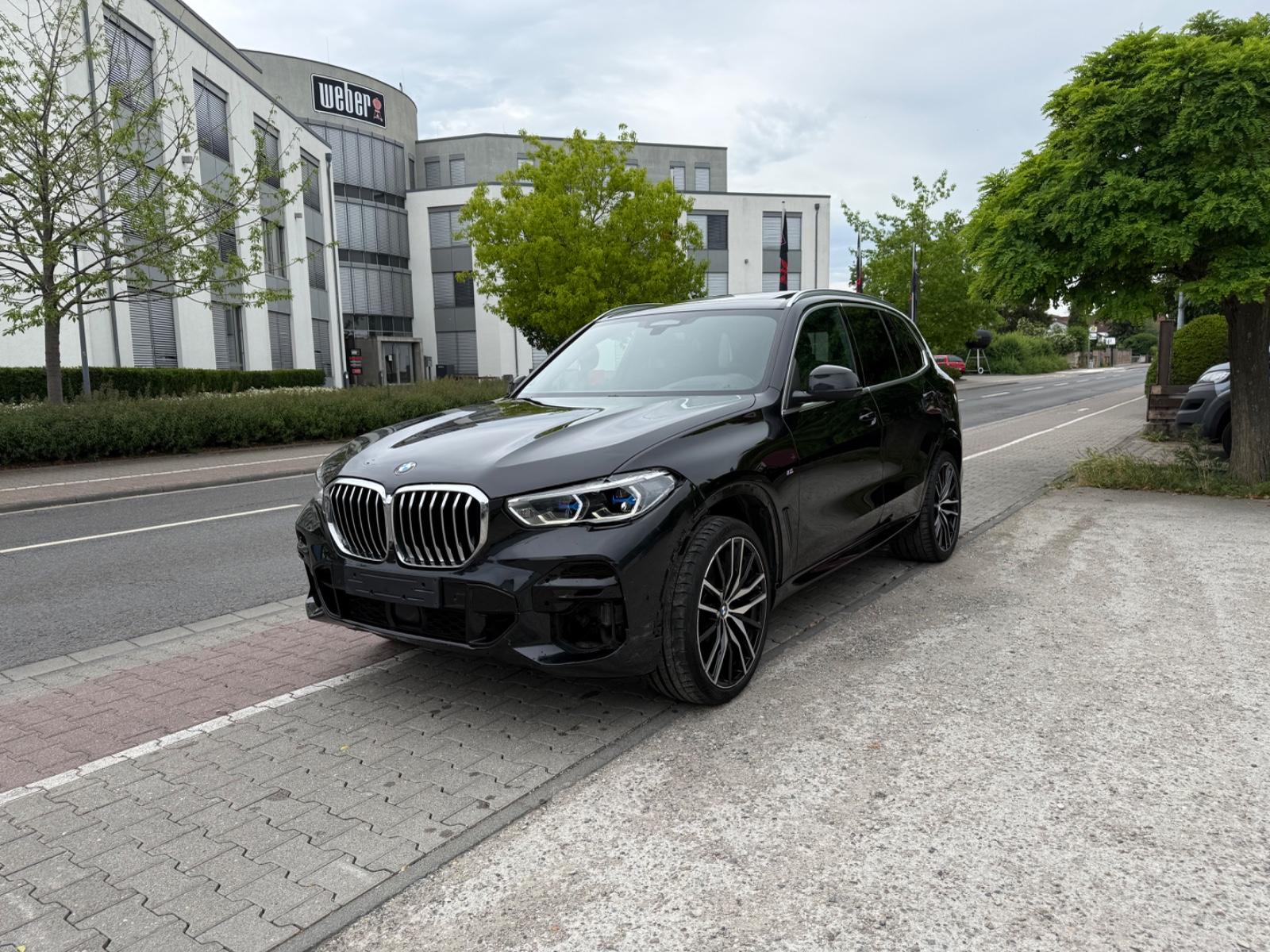 BMW X5 xD30 d M Sport*Pano*Soft-c*STH*AHK*360-k*lase