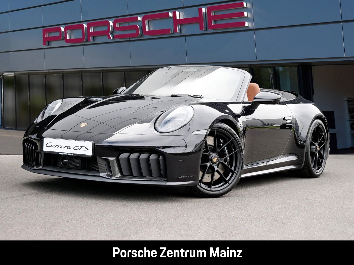 Porsche 992 911 Carrera 4 GTS Cabrio Burmester InnoDrive