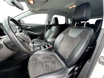 Opel Grandland 1.2 Turbo Elegance LED AHK SHZ KAMERA
