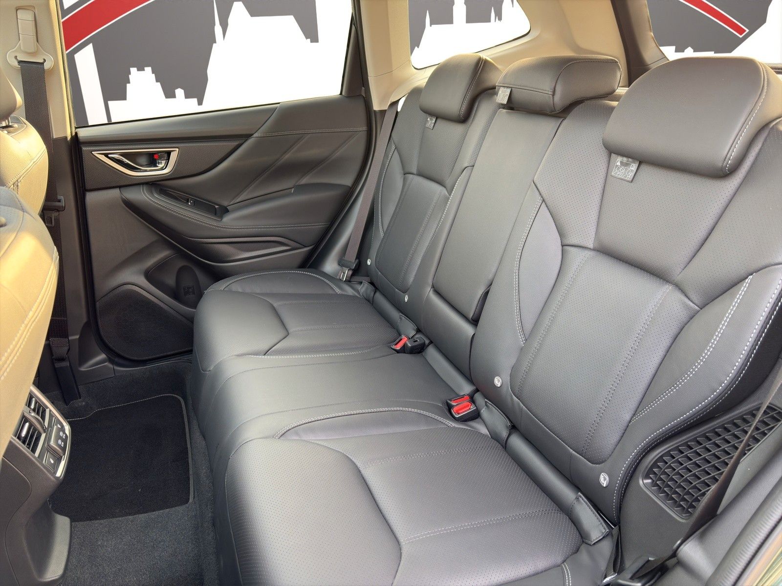 Fahrzeugabbildung Subaru Forester 2.0ie EDITION BLACK PLATINUM AWD/Harman