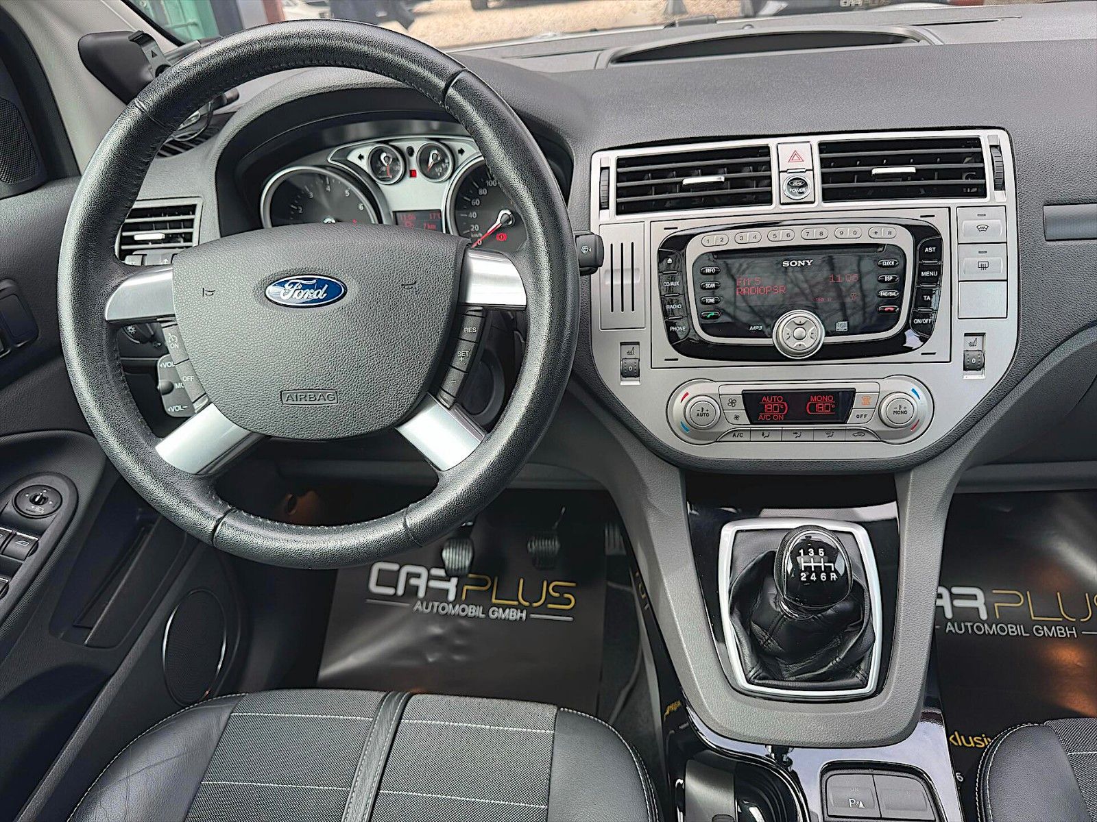 Fahrzeugabbildung Ford Kuga Titanium 2.5 Sport *Panorama*Bi-Xenon*LED*