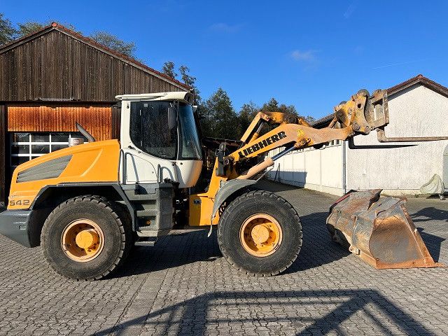 Liebherr L 542  INV 538 544 514 528 526