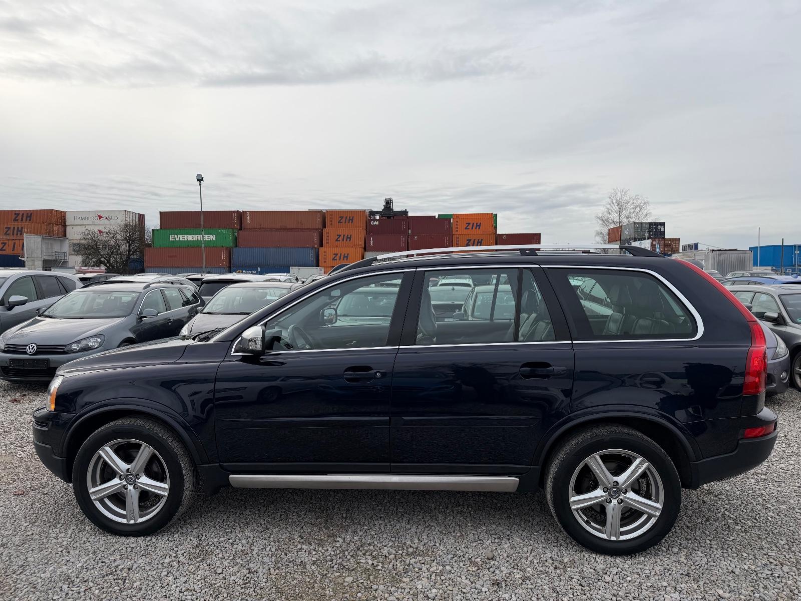 VOLVO XC90 D5 185 CH 4X4 BVA R-DESIGN 7 PLACES CUIR - GPS - XENON - ATTELAGE - 234000 km