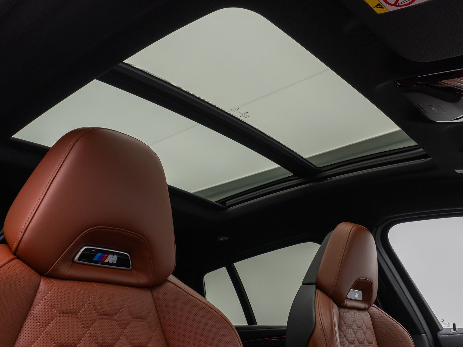 Fahrzeugabbildung BMW X4 M Panorama 360°HUD DAB H/K Individual 21Zoll