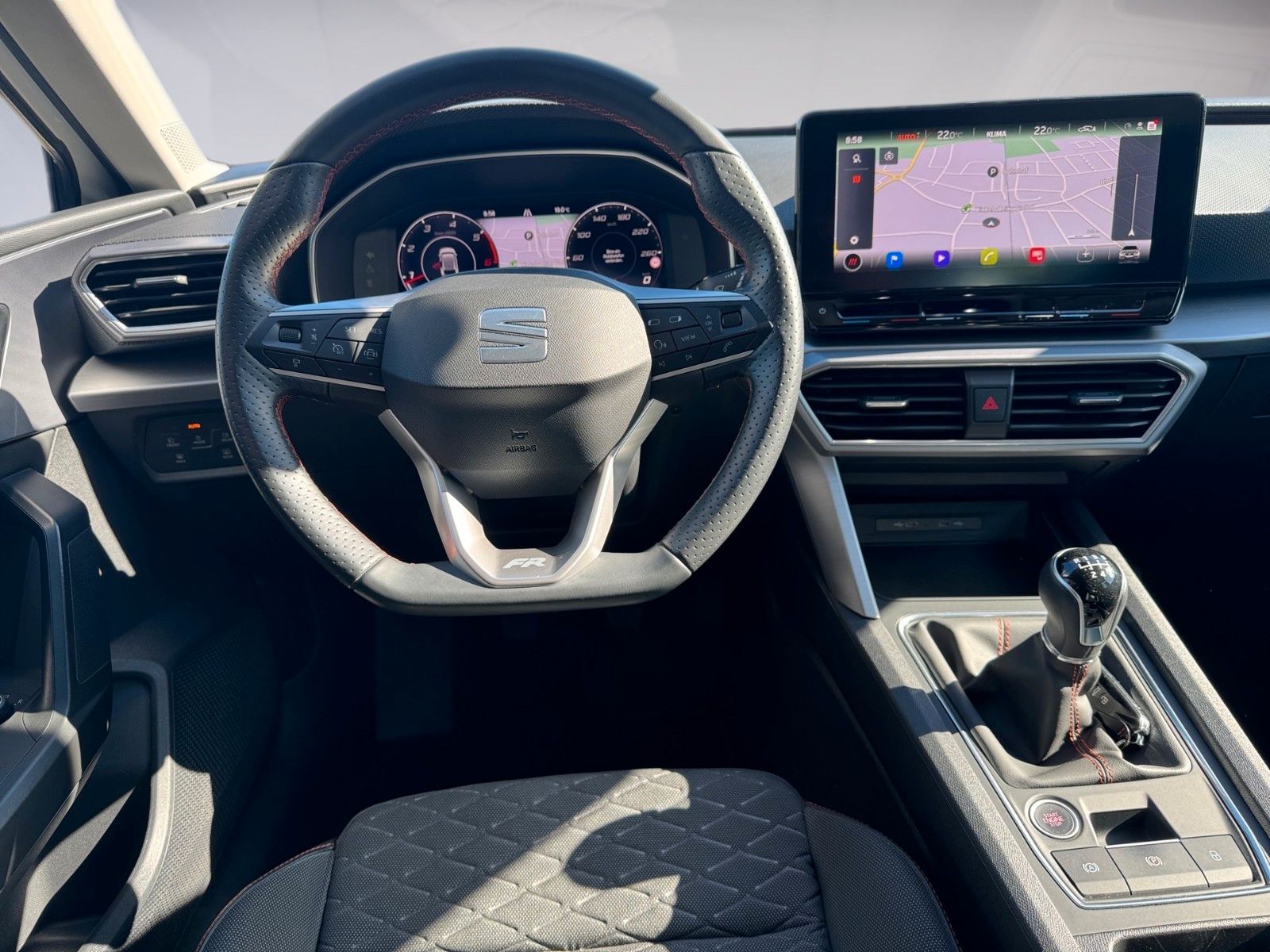 Fahrzeugabbildung SEAT Leon Sportstourer FR-Line 2.0 TDI
