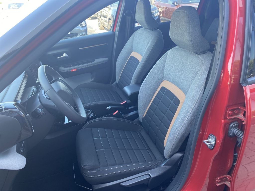 Fahrzeugabbildung Citroën C3 Aircross Turbo 100 PLUS *LED*CAM*Tempomat*