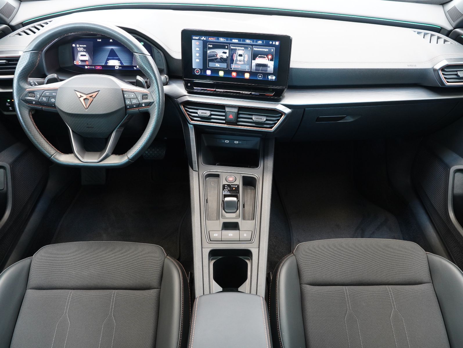 Fahrzeugabbildung CUPRA Formentor 1.5 TSI DSG LED/CARPLAY/KAMERA/PANO