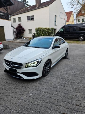 MERCEDES-BENZ CLA250 4MATIC DCT AMG Line, Panorama, RCam, Peak
