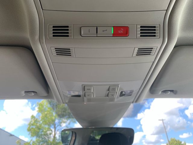 Touran Move 1.5 TSI Navi ACC Apple CarPlay