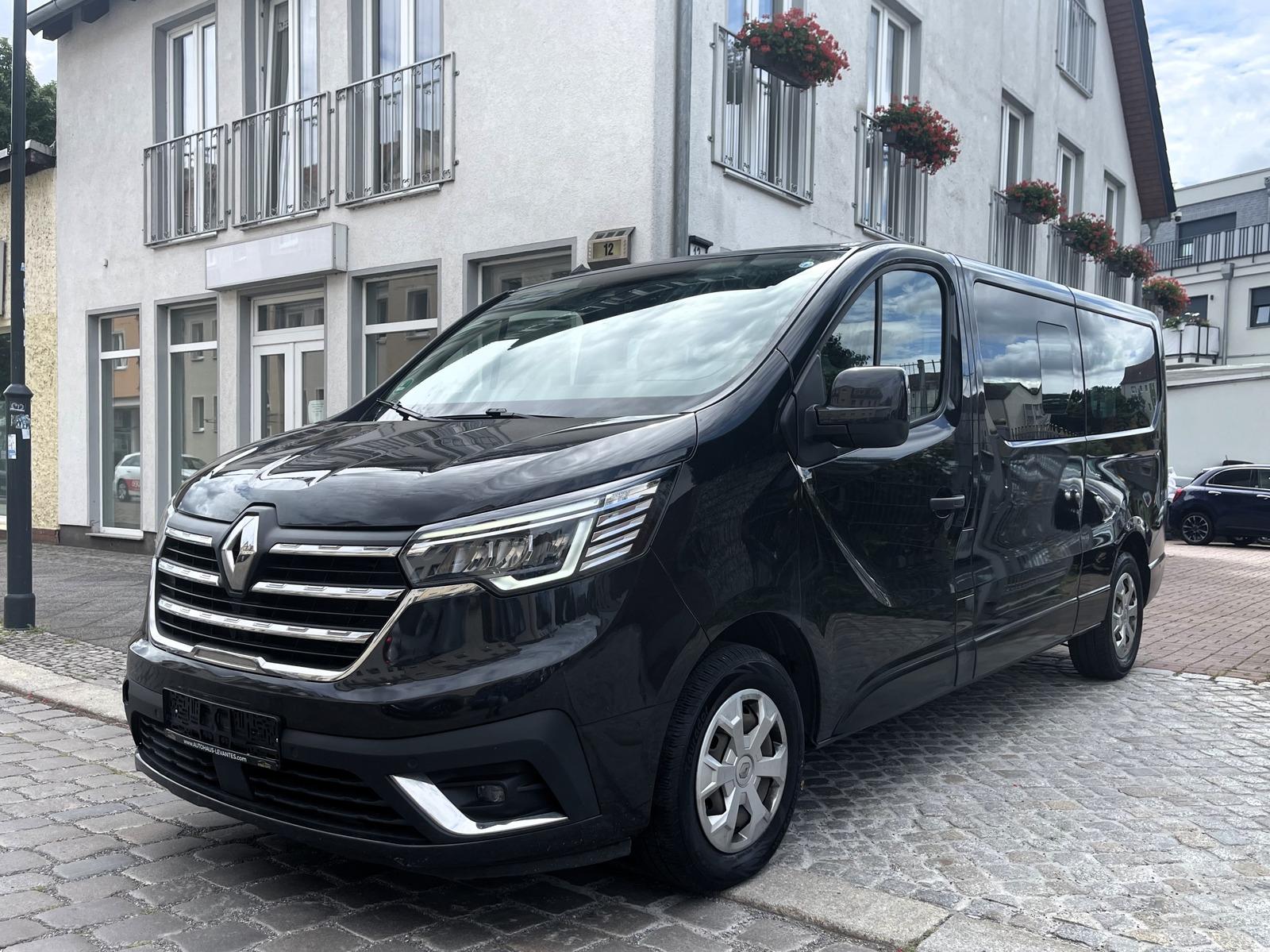 Renault Trafic L2H1 3,0t (9 Sitze) Life