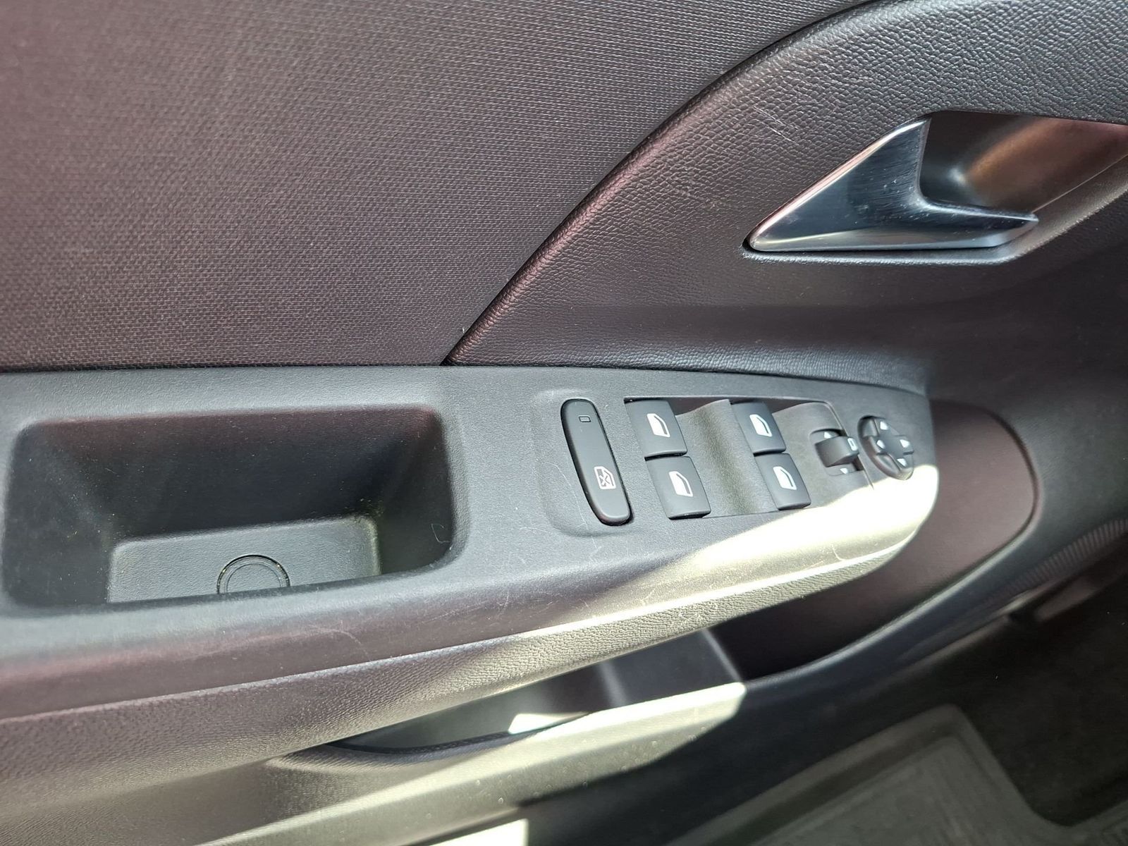Fahrzeugabbildung Opel Corsa F 1.2 Edition LED,Navi,SHZ,Kam.,PDC,FLA,LM
