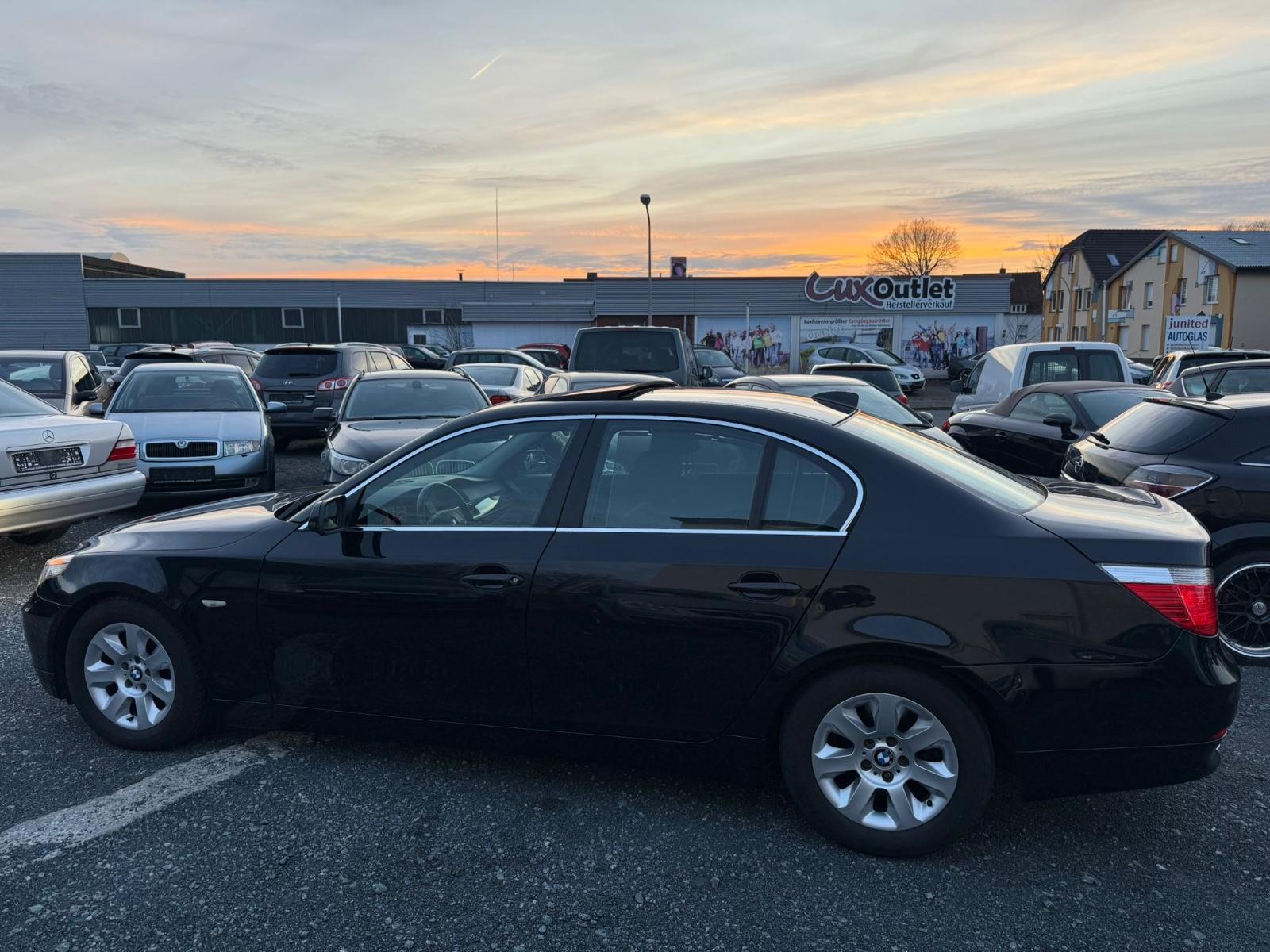 BMW 530i Lim. *90TKM*2.HAND*SCHIEBEDACH*