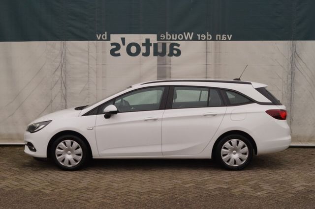 Opel Astra Sports Tourer 1.2 110pk Business Edition -