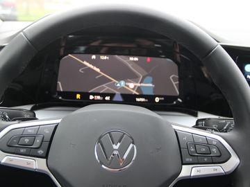 Volkswagen Golf VIII Variant 1.5 eTSI DSG Active KLIMA LED