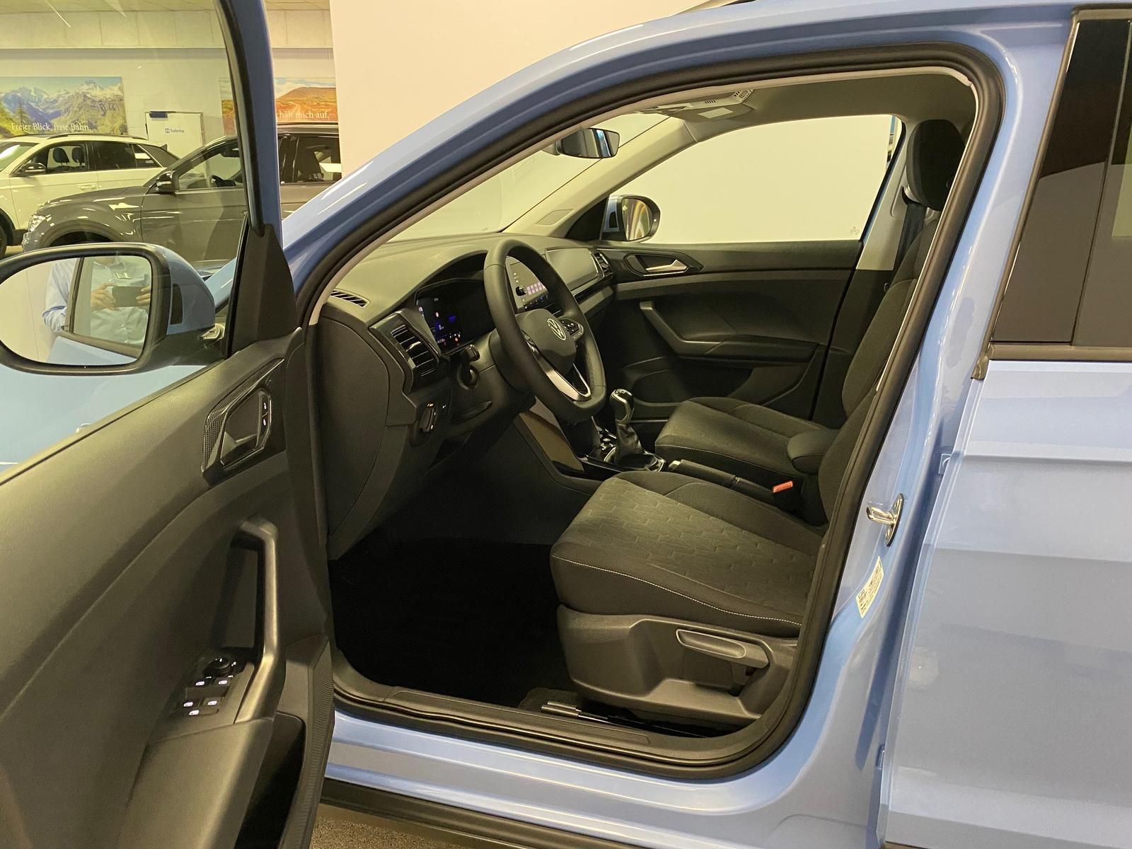 Fahrzeugabbildung Volkswagen T-Cross 1.0 TSI Life+APP+ACC+TOTWINKEL+KAMERA+++