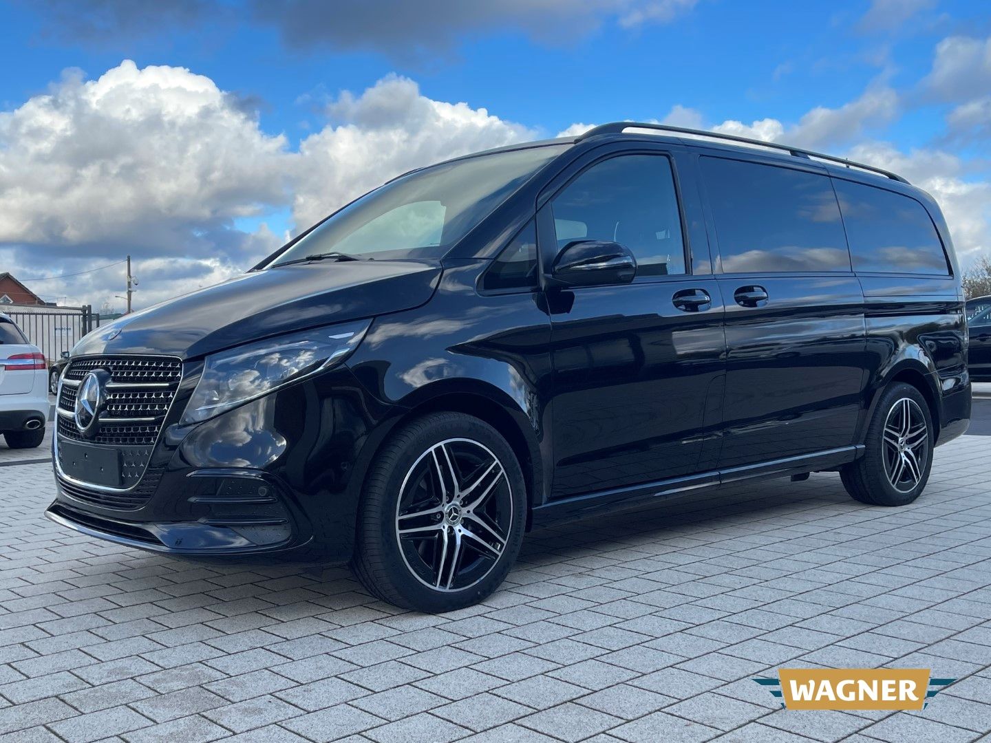 Fahrzeugabbildung Mercedes-Benz V 300 d AMG EXCLUSIVE EDITION 4MATIC lang Voll V
