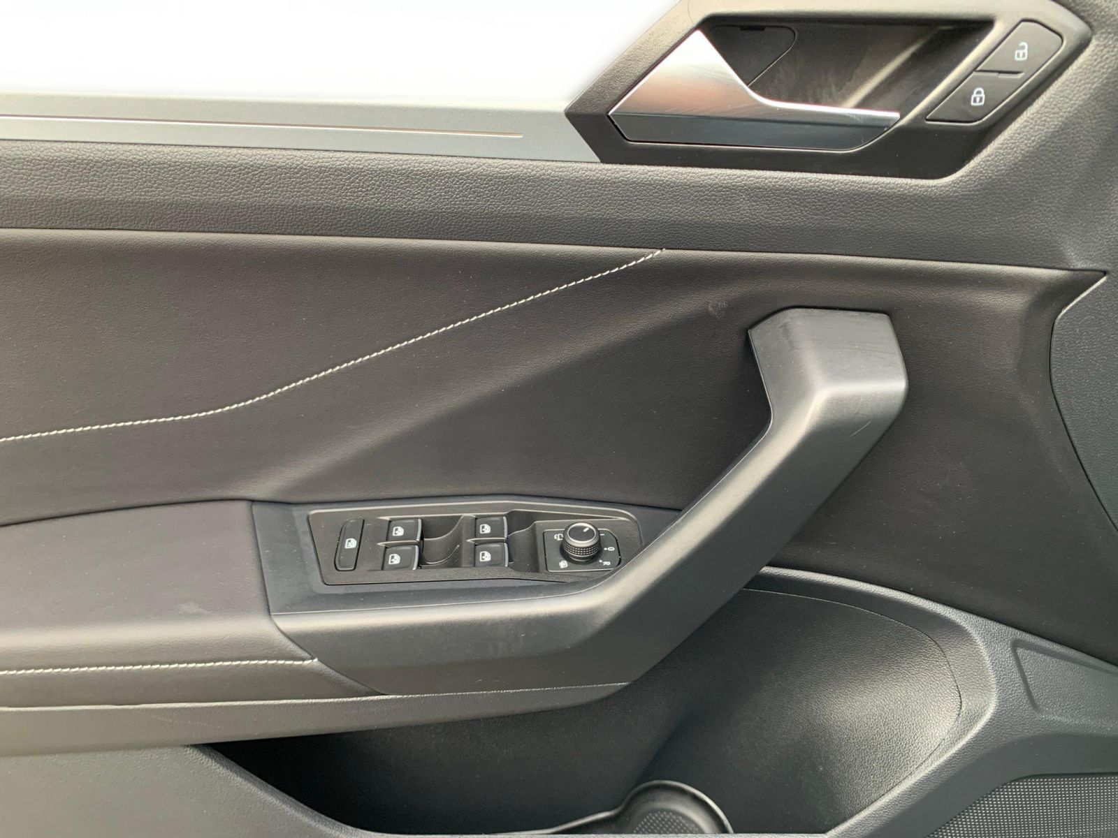 Volkswagen T-Roc - Bild 10