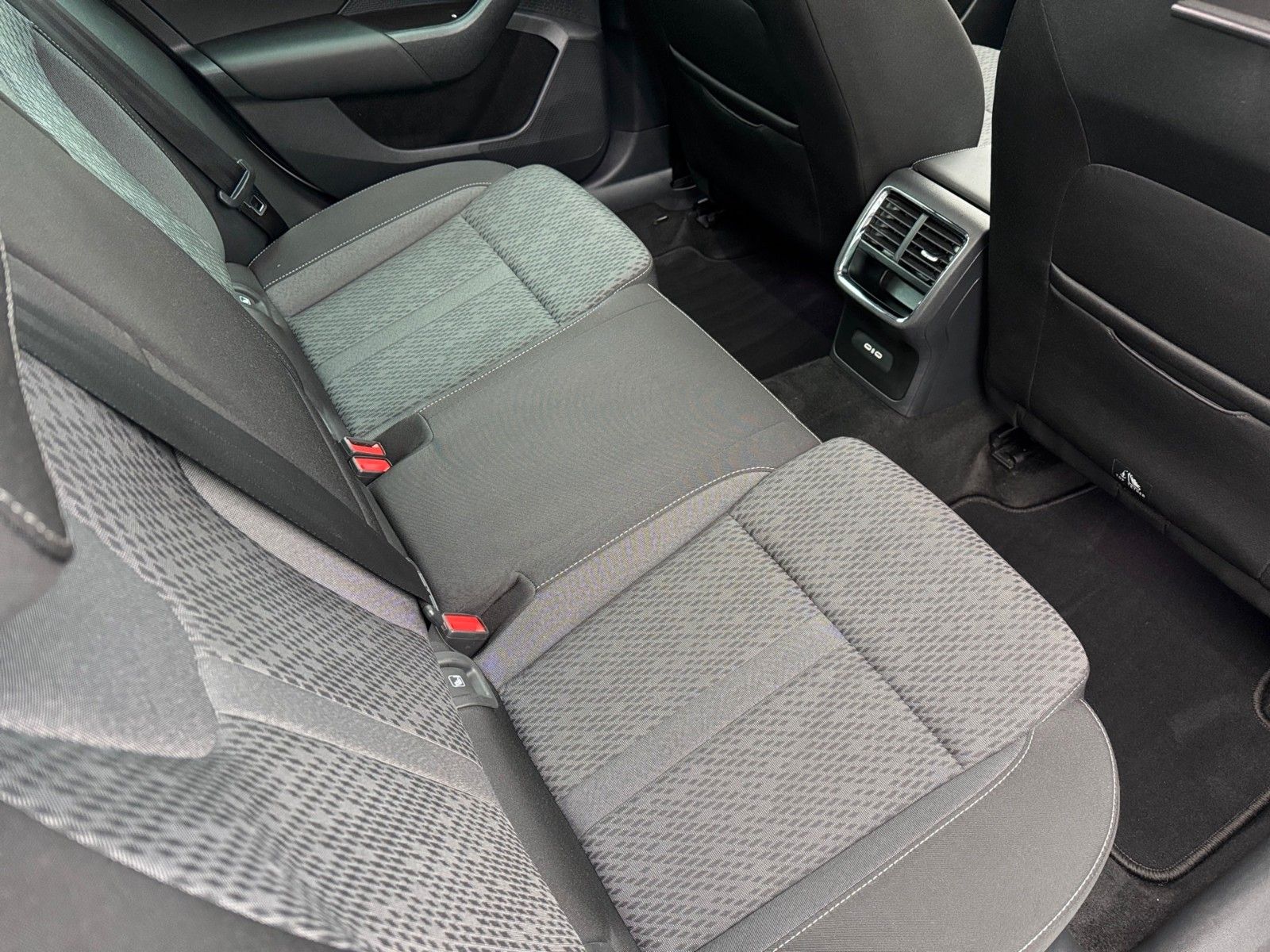 Fahrzeugabbildung SKODA Octavia Combi Style 2.0 TDI