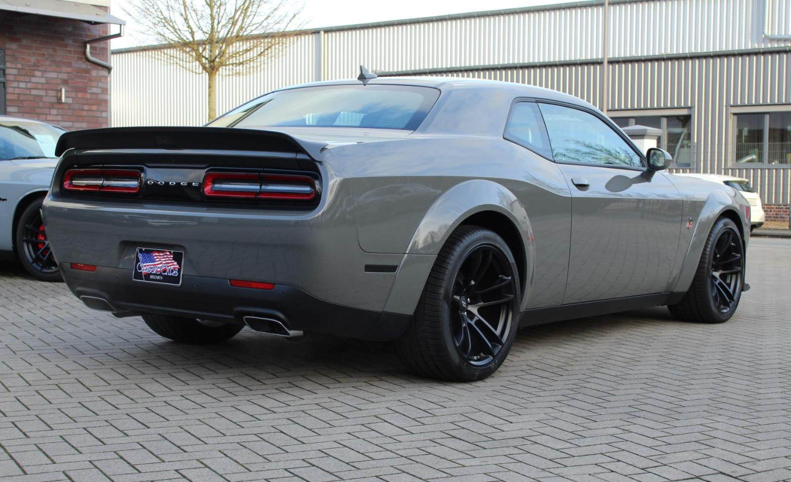 Dodge CHALLENGER 6,4L ScatPack Widebody - Unfallfrei