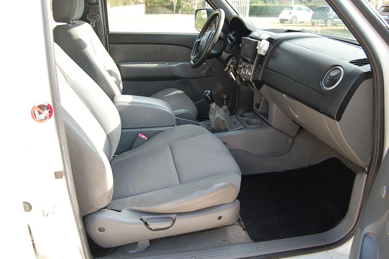 Mazda BT-50 2009 — photo 11