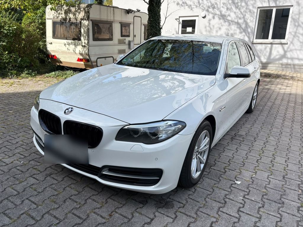 Image of BMW 520