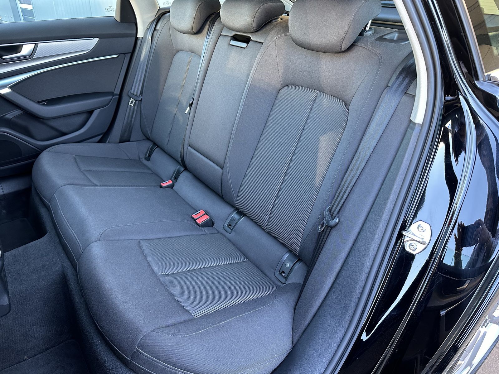 Fahrzeugabbildung Audi A6 Avant 40 TDI Qu Sport NAV+LED+AHK+KAMERA+PANO