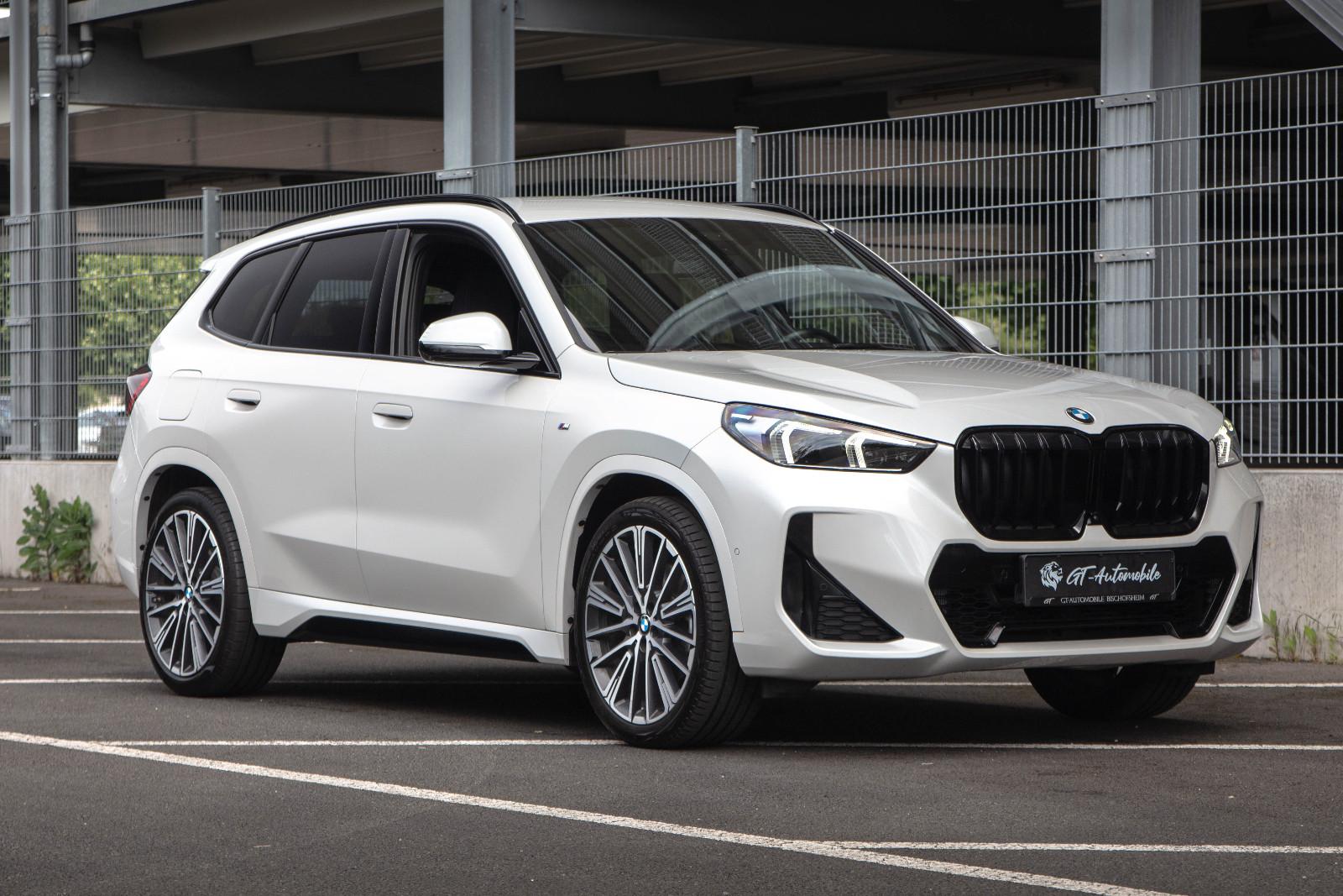 BMW X1 23d xDrive *M Sport*360°*HUD*AHK*Keyless*20"