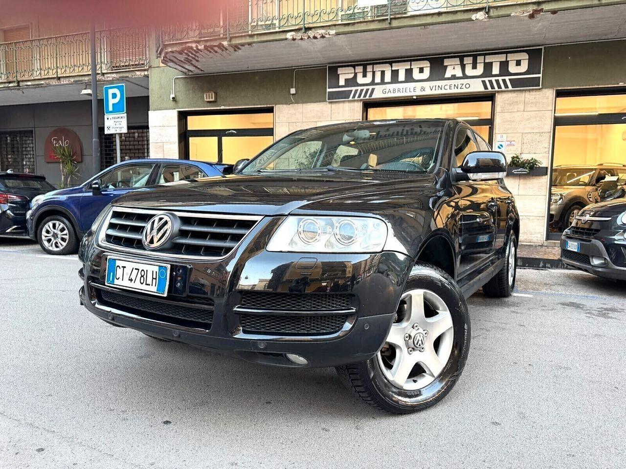 Volkswagen Touareg 2005 — photo 11