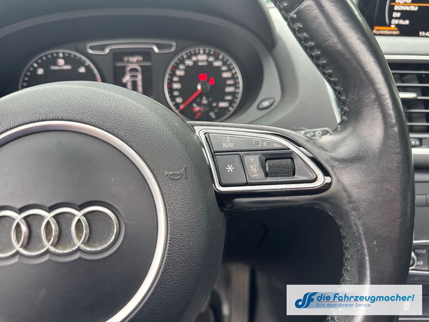 Fahrzeugabbildung Audi Q3 2.0 TDI El. Panodach Leder Soundsystem *EXPOR