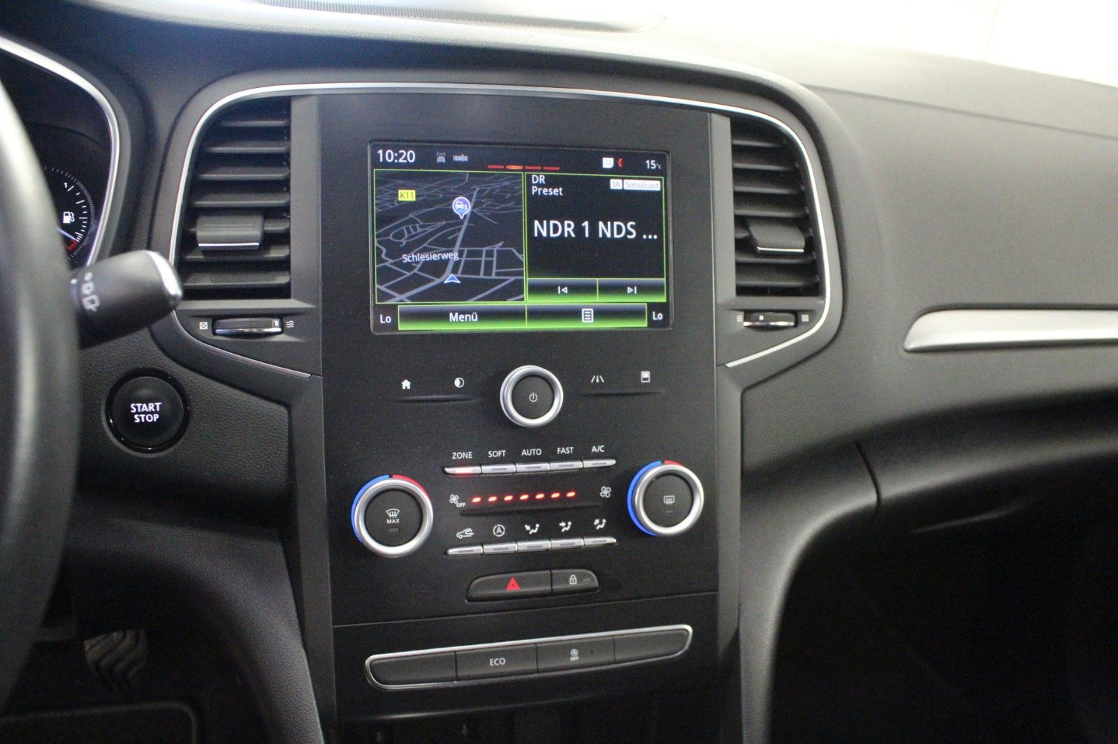 Fahrzeugabbildung Renault Megane ENERGY TCe 130 Intens/*Winterräder