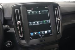 Fahrzeugabbildung Volvo XC 40 T3 MOMENTUM NAVI/LED/KAMERA/VIRT./DAB/AHK